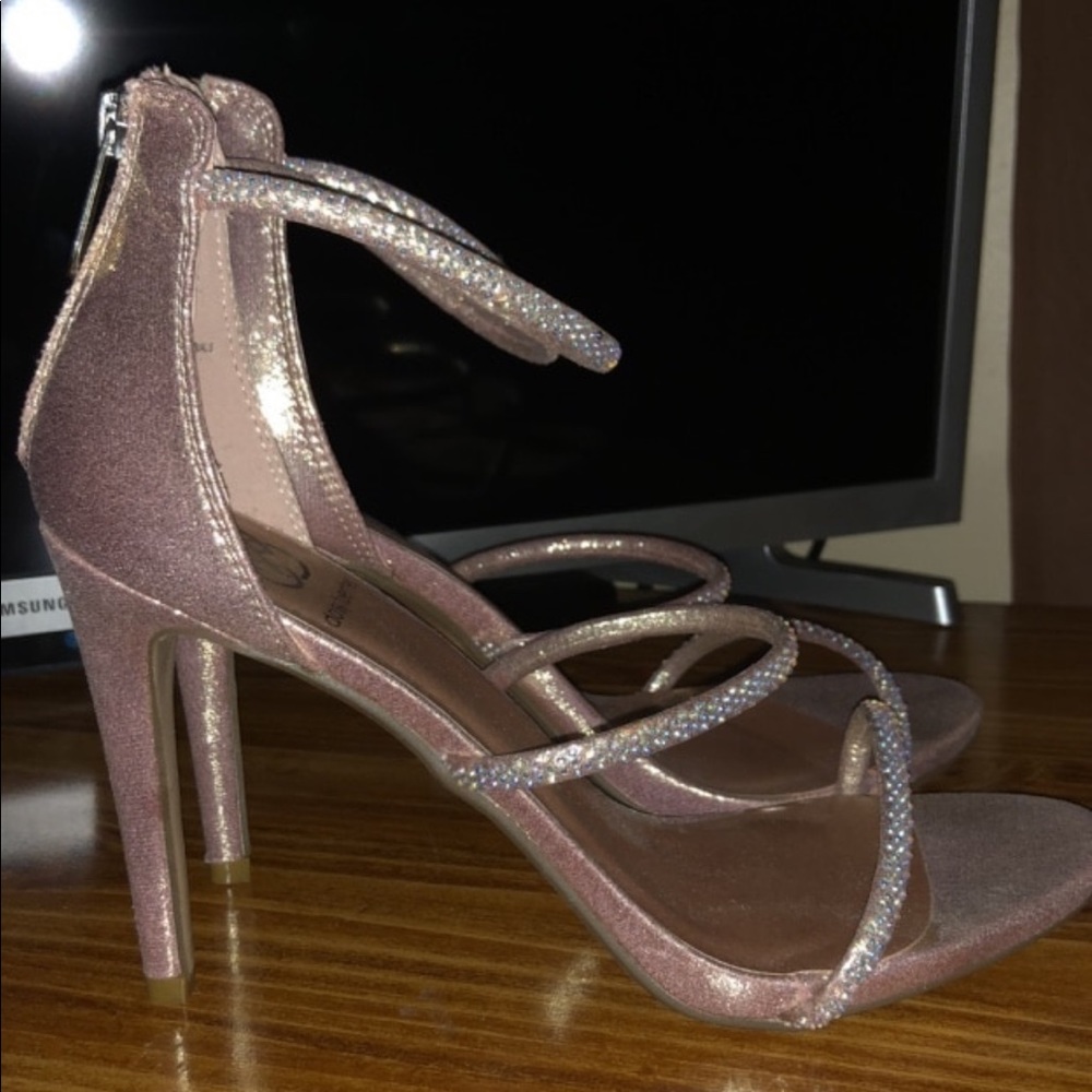 High heel shoes